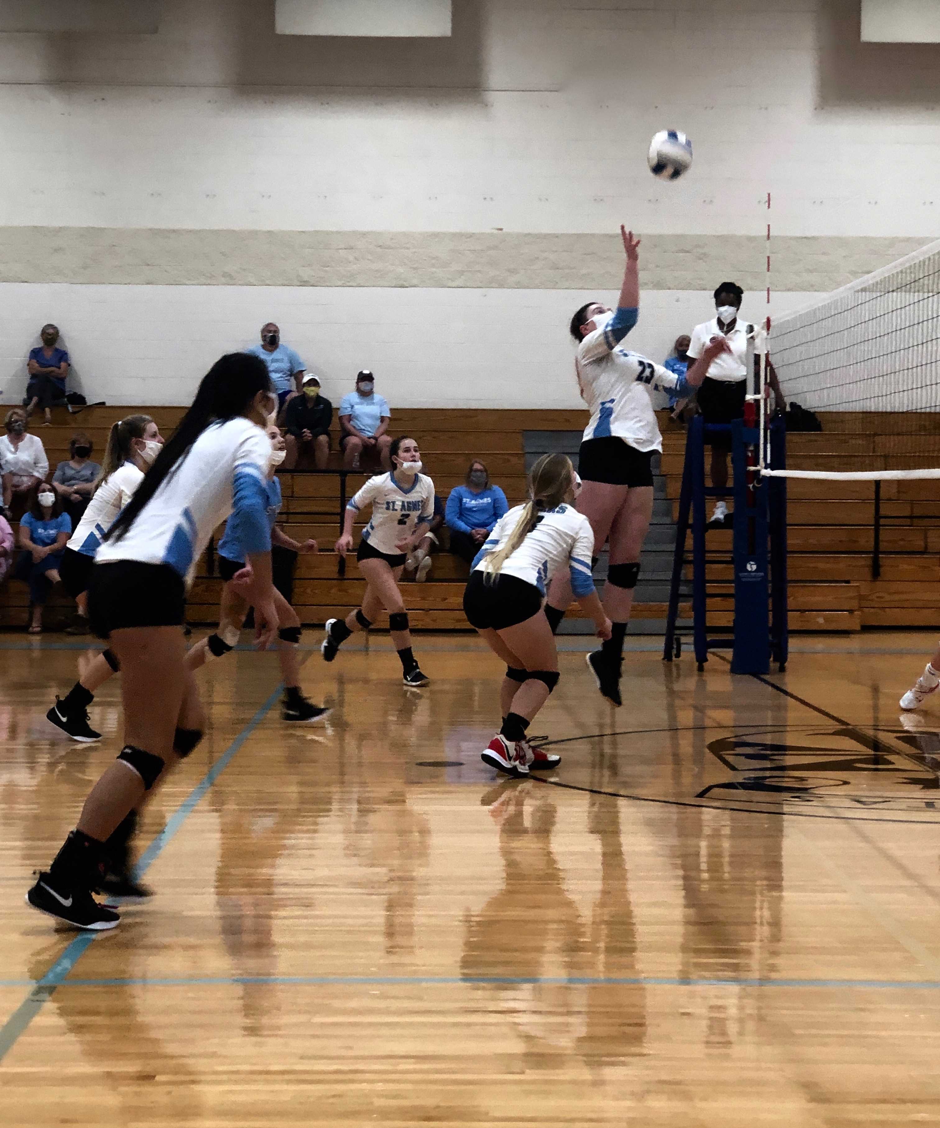 Varsity Volleyball Defeats Defending State Champs